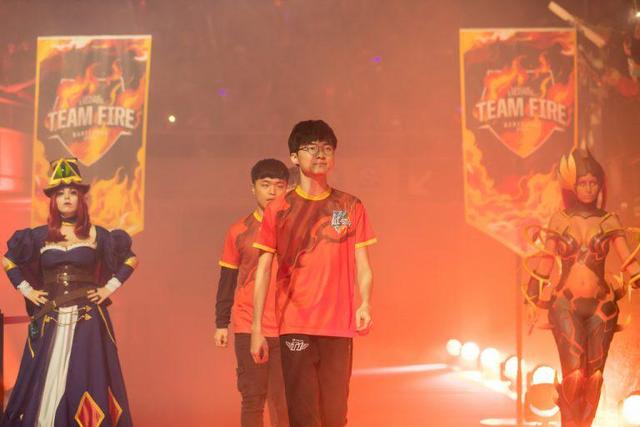 幼就展现出 幼就展现出