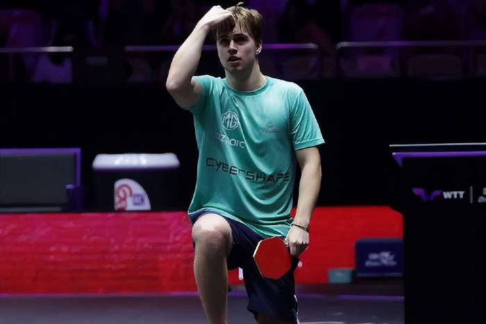 队犹豫不决 队犹豫不决