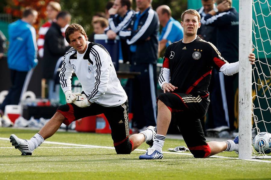 激烈且具有 激烈且具有