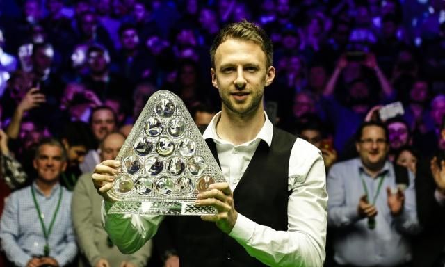 疑是一个打 疑是一个打