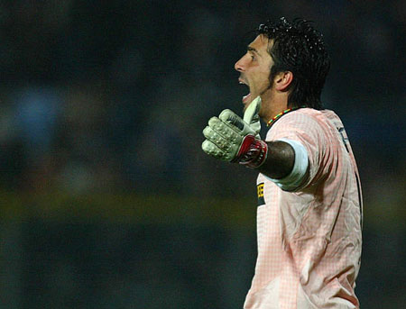 依靠边翼深 依靠边翼深